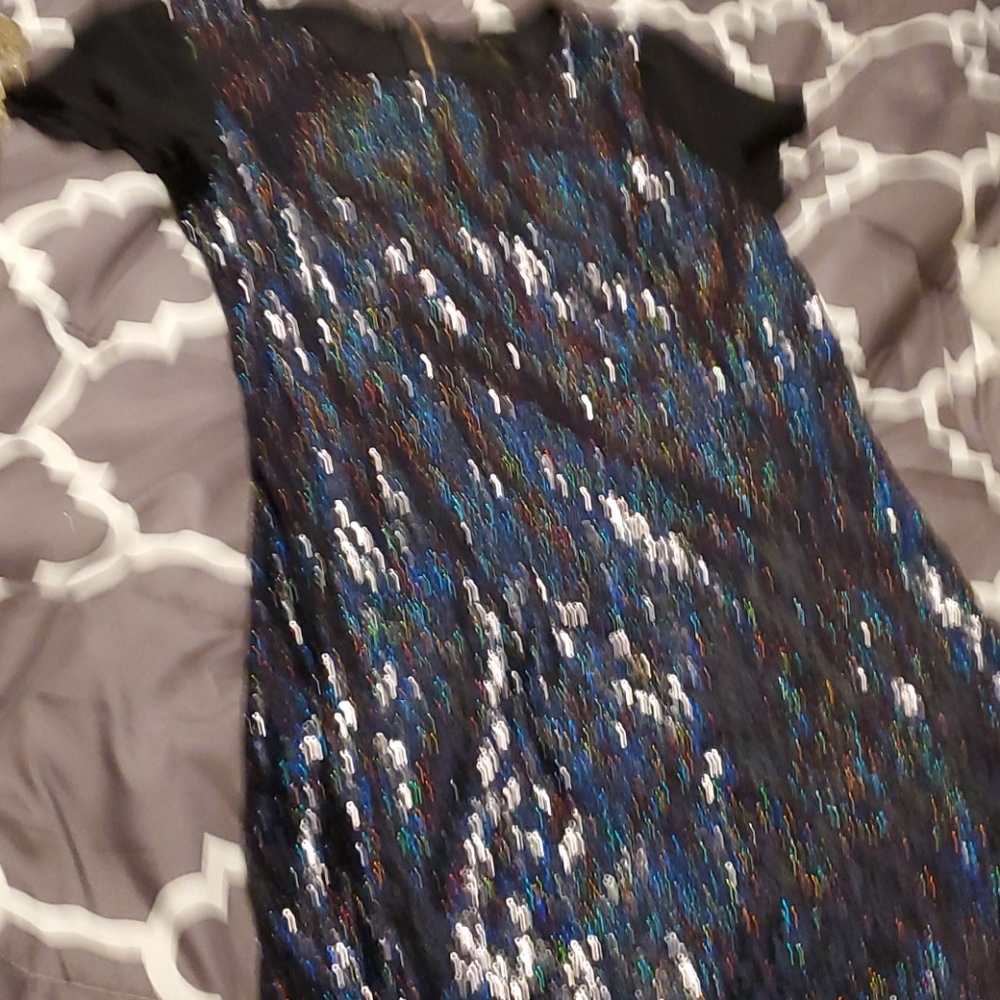 Dress - Picture 2 of 2